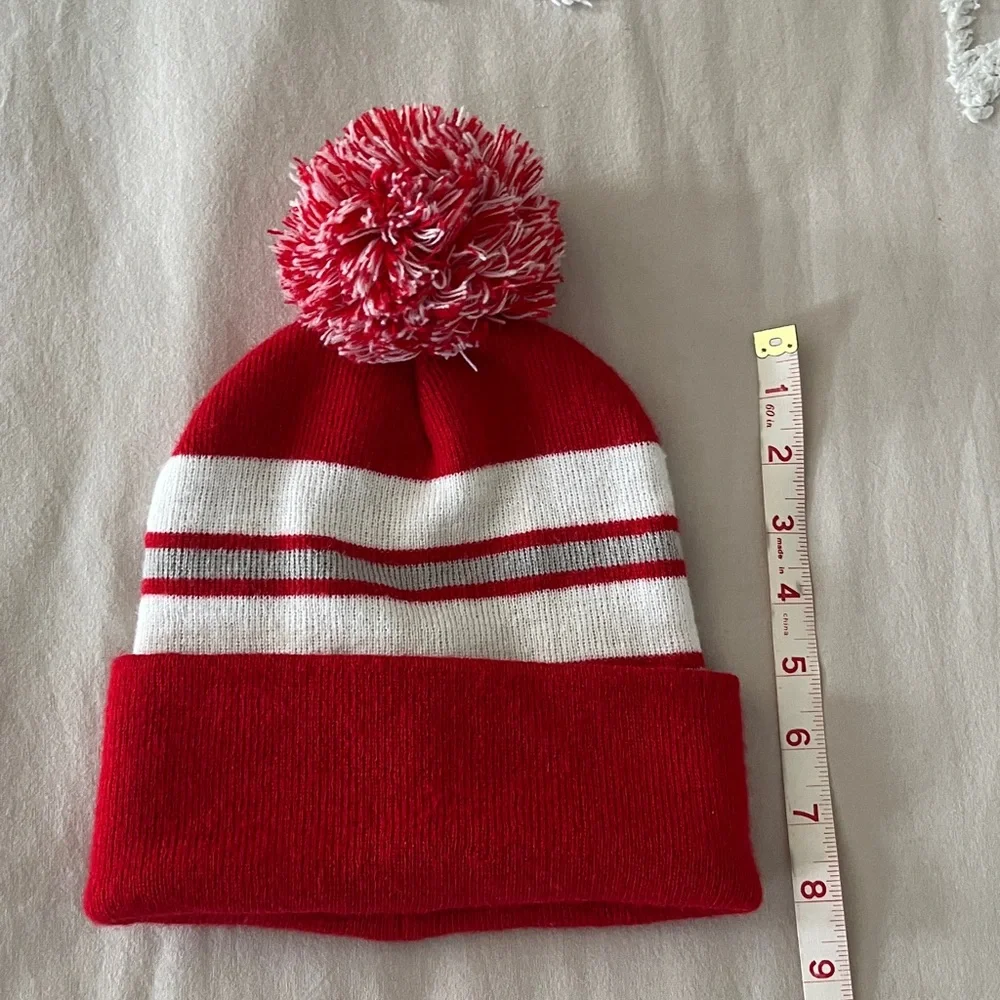 City Hunter Red White Gray Knit Beanie Stocking Cap Pom Pom One Size Guy/Girl